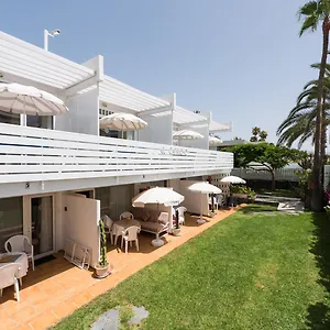 https://el-capricho.in-canary-islands.com